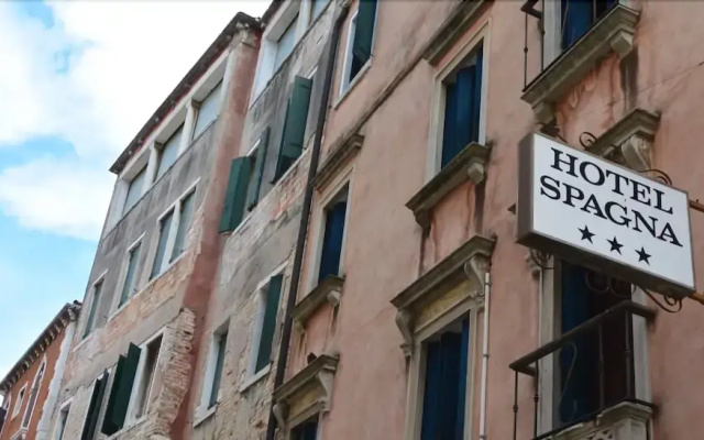 Spagna Hotel