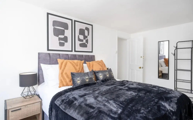 Gloucester Street Nest - 3BR Flat for 7 Guests
