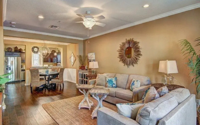 Blondie's Beachhouse - 3 Br Condo