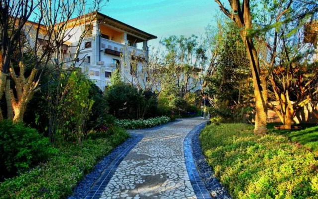 YT Longhu Seaview Garden Holiday Villa