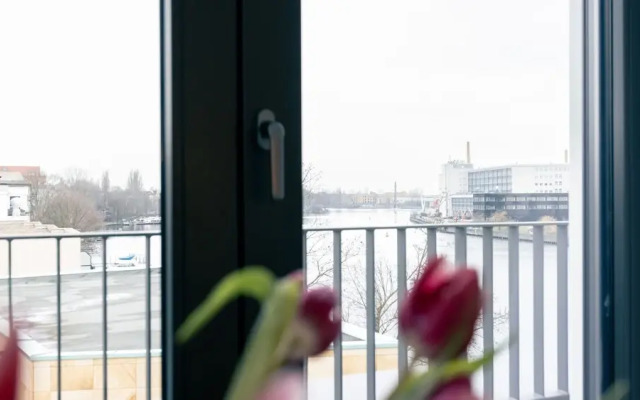 SpreeBlau Apartments