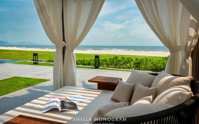 Shilla Monogram Danang