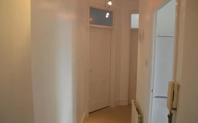 London Borough Station Apartment