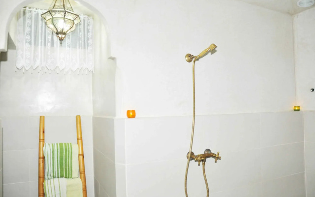 Riad Lamya
