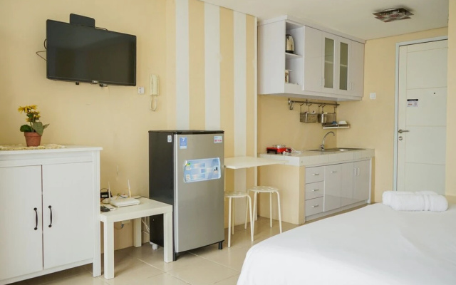 Relaxing Studio Apartment at Bintaro Plaza Residences with City View
