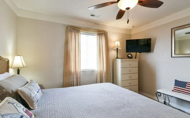 700 Emerald Point 3 Bedroom Condo