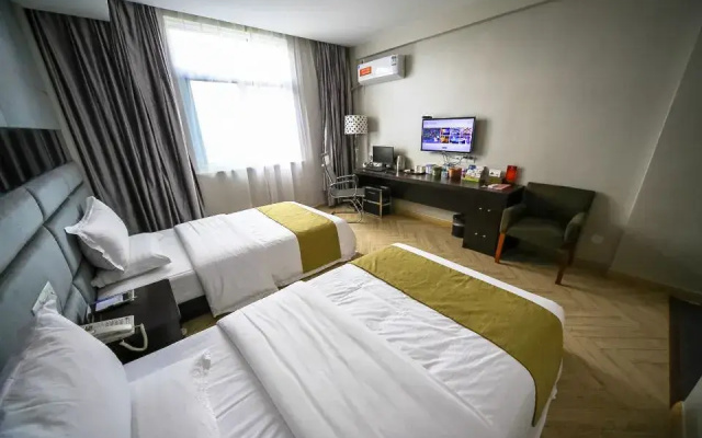 Durian Candy Hotel (Zhuji Diankou Town Passenger Station)(榴莲糖果酒店（诸暨店口客运站店）)
