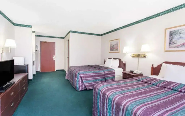 Days Inn Toledo Airport