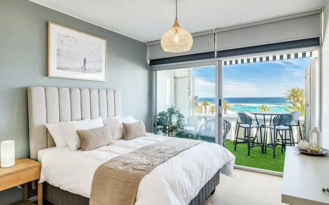 Camps Bay Seaside Beach View Apartment Palm Bay