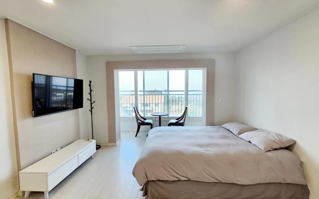 Jeju Hill Hotel