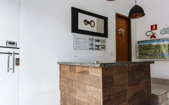 OYO Canastra Hotel