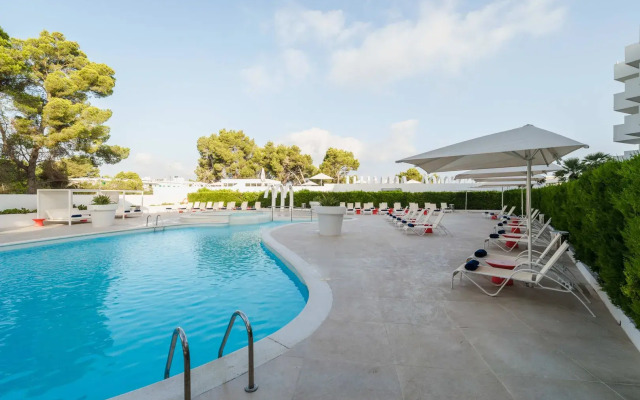 Отель THB Naeco Ibiza - Adults Only