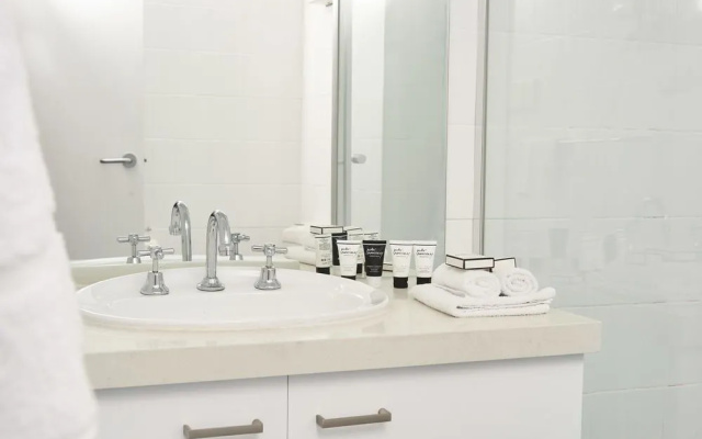 Abom Hotel