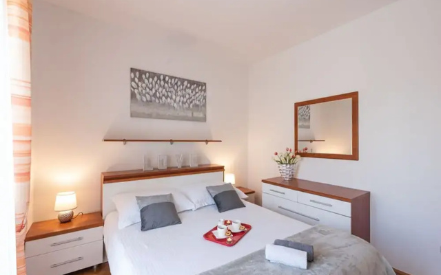 Trendy Holiday Home in Zadar With Balcony