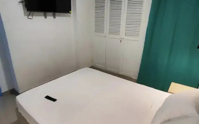 EM3-2G Apartamento de 4 hab Con AA WIFI