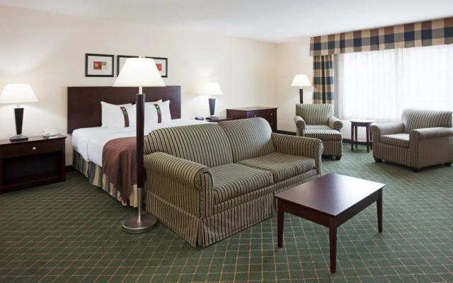 Holiday Inn & Conference Center Marshfield by IHG