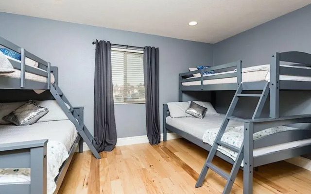 Everett Street Retreat