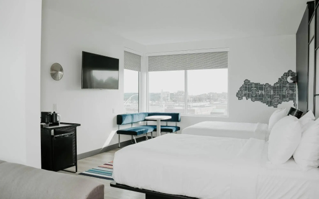 Aloft Omaha West