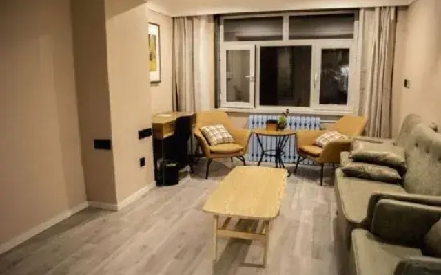 Chifeng Yaochi Collection Hotel
