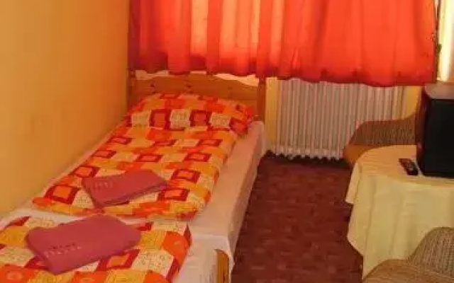 Hotel Tara