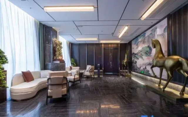 Yuzhong Lanke International Hotel