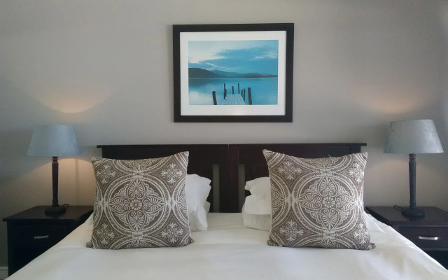 Brenton On Rocks Luxury Guest House