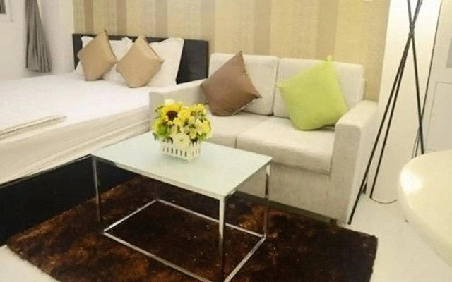 Smiley Apartment
