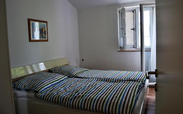 Apartments Ari i Segi