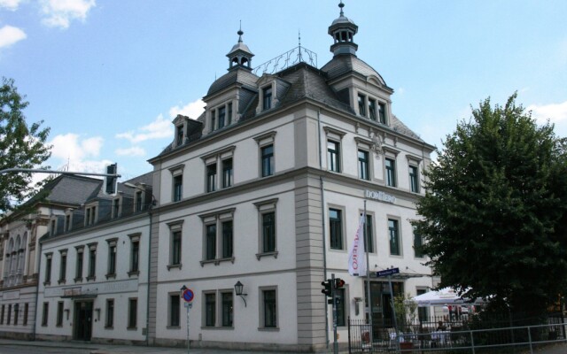 DORMERO Hotel Dresden City вид на фасад