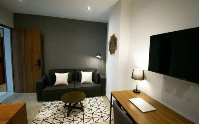 Churchill Residence Suites