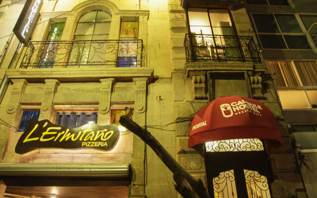 Отель Capsule Hostel Mexico City Мексика, Мехико - отзывы, цены и фото номеров - забронировать отель Capsule Hostel Mexico City онлайн вид на фасад
