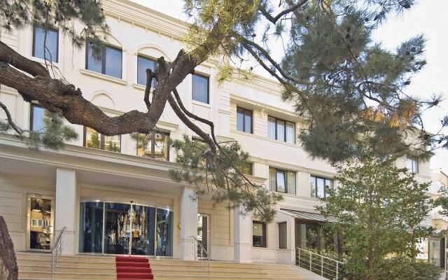 Gonluferah Thermal Hotel Турция, Бурса - 2 отзыва об отеле, цены и фото номеров - забронировать отель Gonluferah Thermal Hotel онлайн вид на фасад