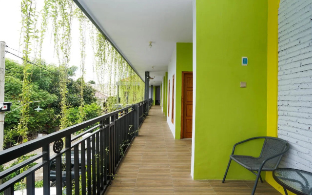 Eston House By OYO Rooms