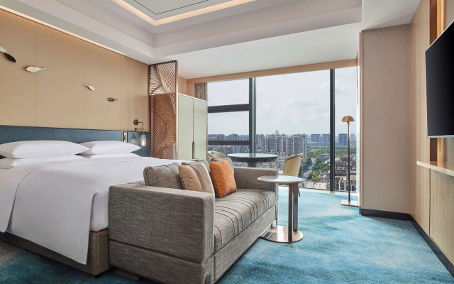 Hilton Yancheng