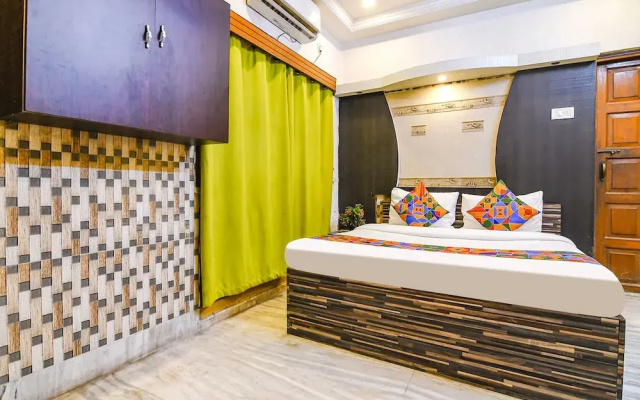 Fabexpress Avenue Villa