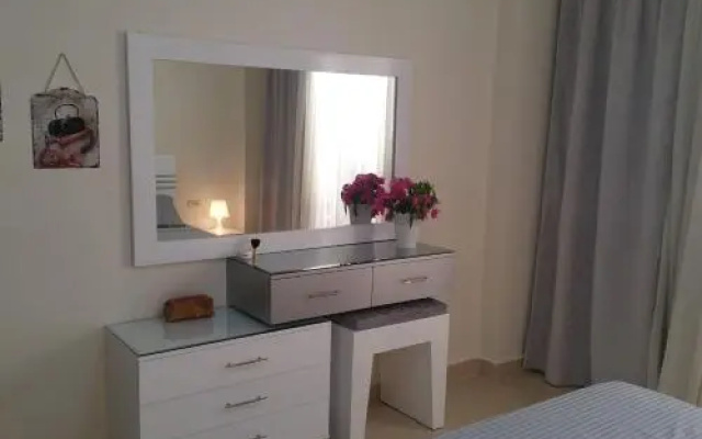 Sunny Lakes Resort Apartments - Adults Only