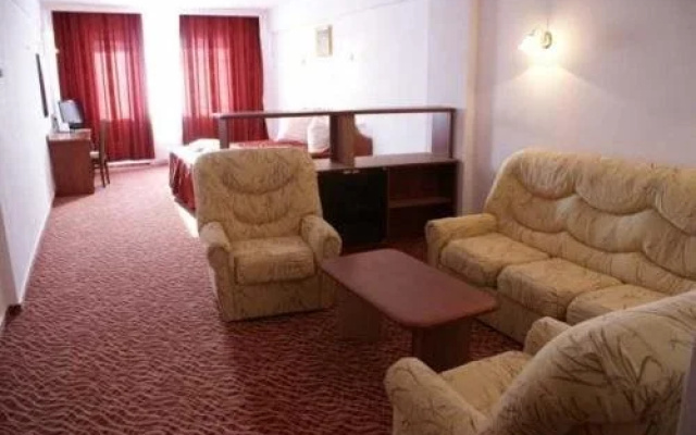 Hotel Flora