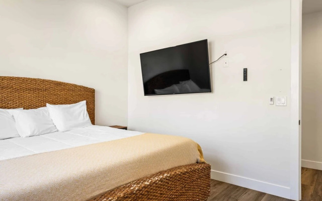 The Ann Marie #f1 6 Bedroom Townhouse