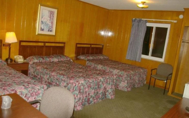 Kenwood Motel