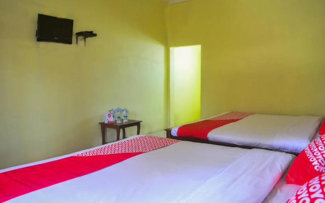 OYO 812 Hotel Tirta Bahari