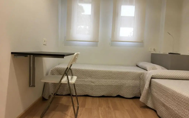 Pensión Albergue Puente Ribeira - Hostel