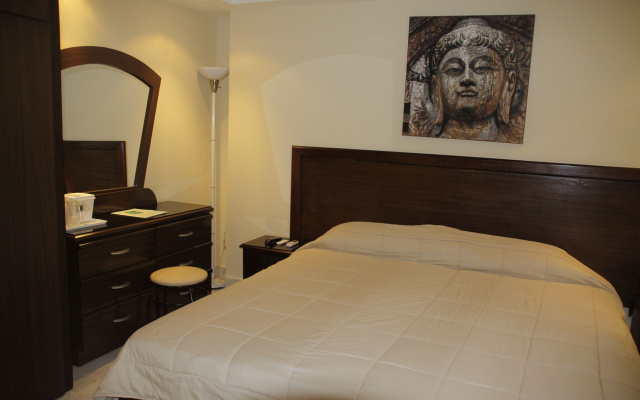 Hotel San Thomas Inn