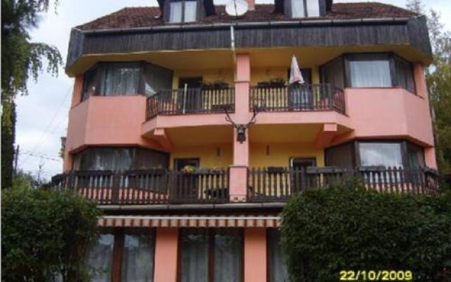 Отель Lillafüred Kapuja Hotel Венгрия, Силвашварад - отзывы, цены и фото номеров - забронировать отель Lillafüred Kapuja Hotel онлайн вид на фасад