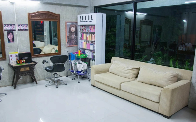 Suntisuk Place
