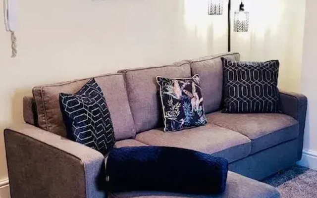 Three Bed Apt Beach View Brighton by Sojo Stay