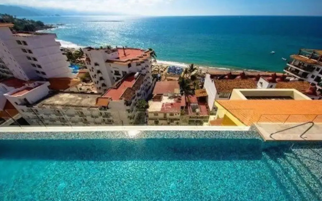 Condo V177 303