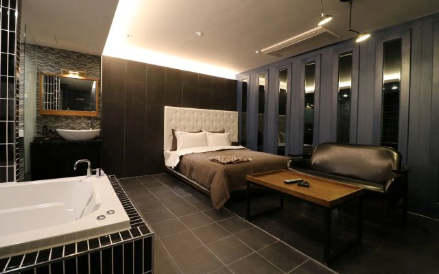 Ignis Hotel