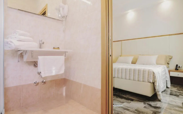 Piccolo Hotel