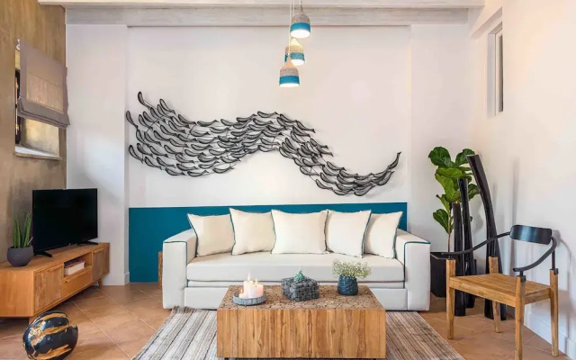 Lithinon Suites & Studios White