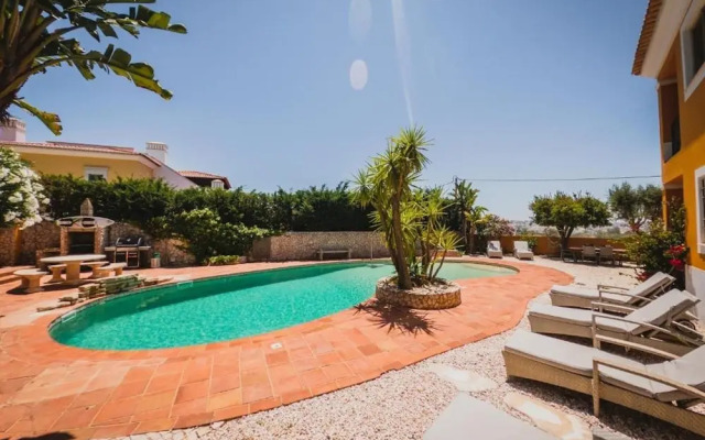 Lagos Beachfront Studio Apartment With Pool
